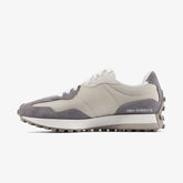 New Balance 327